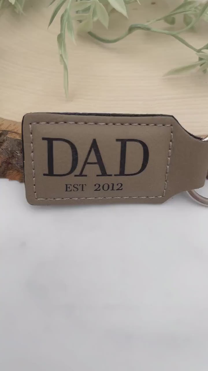Gift for Dad Fathers Day Gift Vegan Leather Keychain for Dad Key Chain Gift from Kids Personalized Key Ring Handwritten Note for Dad