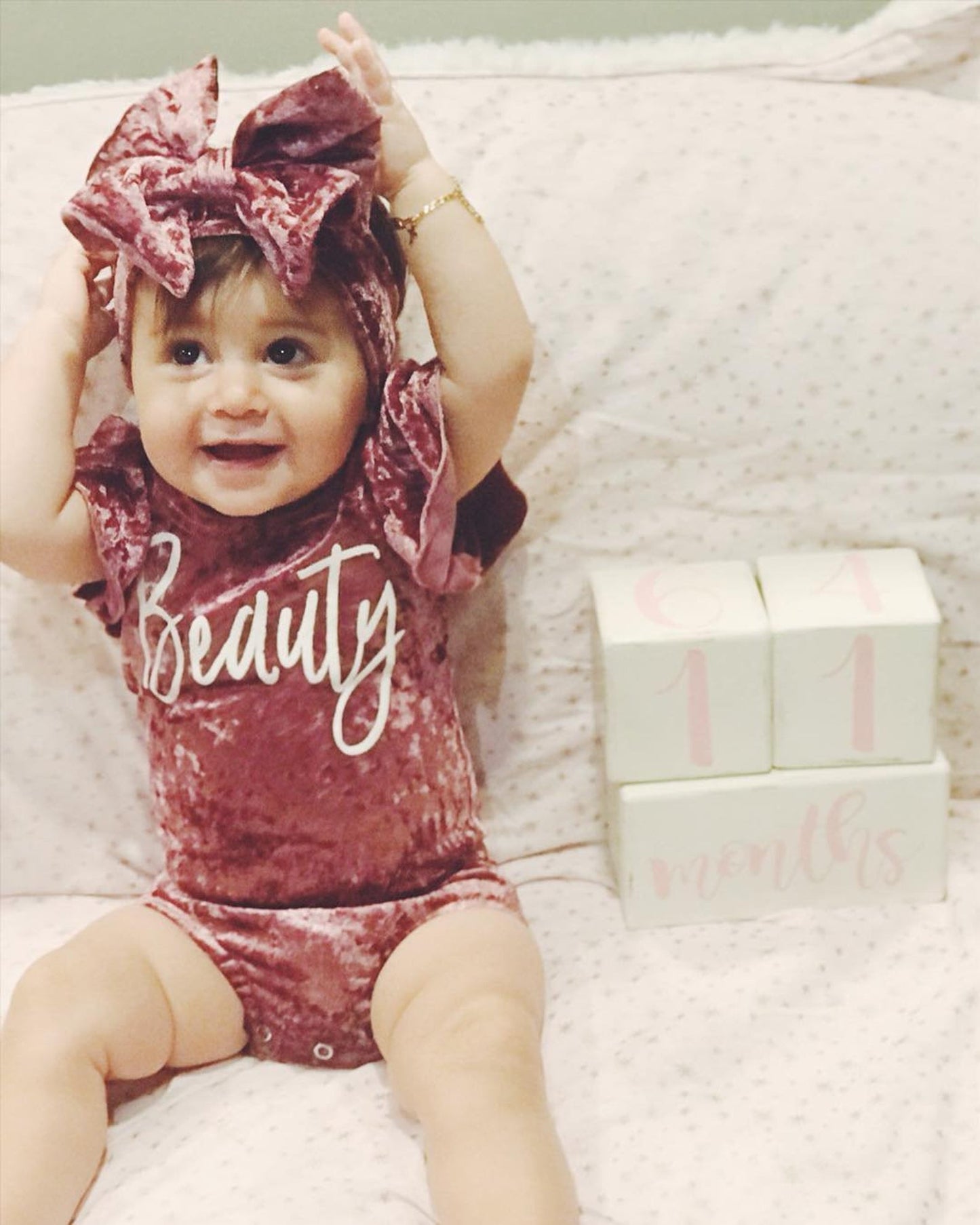Girl's Crushed Velvet Beauty Outfit - Squishy Cheeks