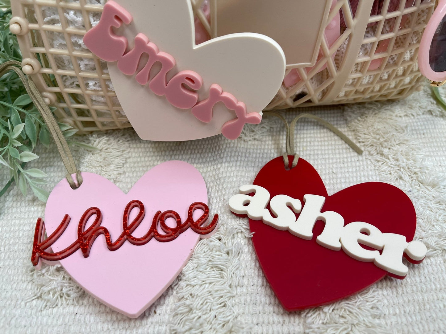 Personalized Valentines Day Ornament, Valentine Gift Bag Tag, Heart Name Tag, Retro Valentine Bag Tag, Gift for Kids - Squishy Cheeks