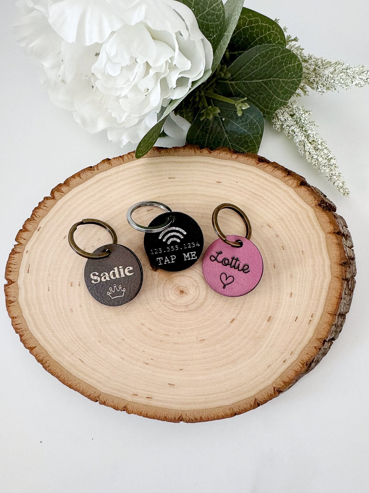 Smart Dog Tag Faux Leather Personalized Dog Tags Quiet Pet Tag Smart Cat Tag - Squishy Cheeks