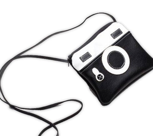 purse that looks like a camera